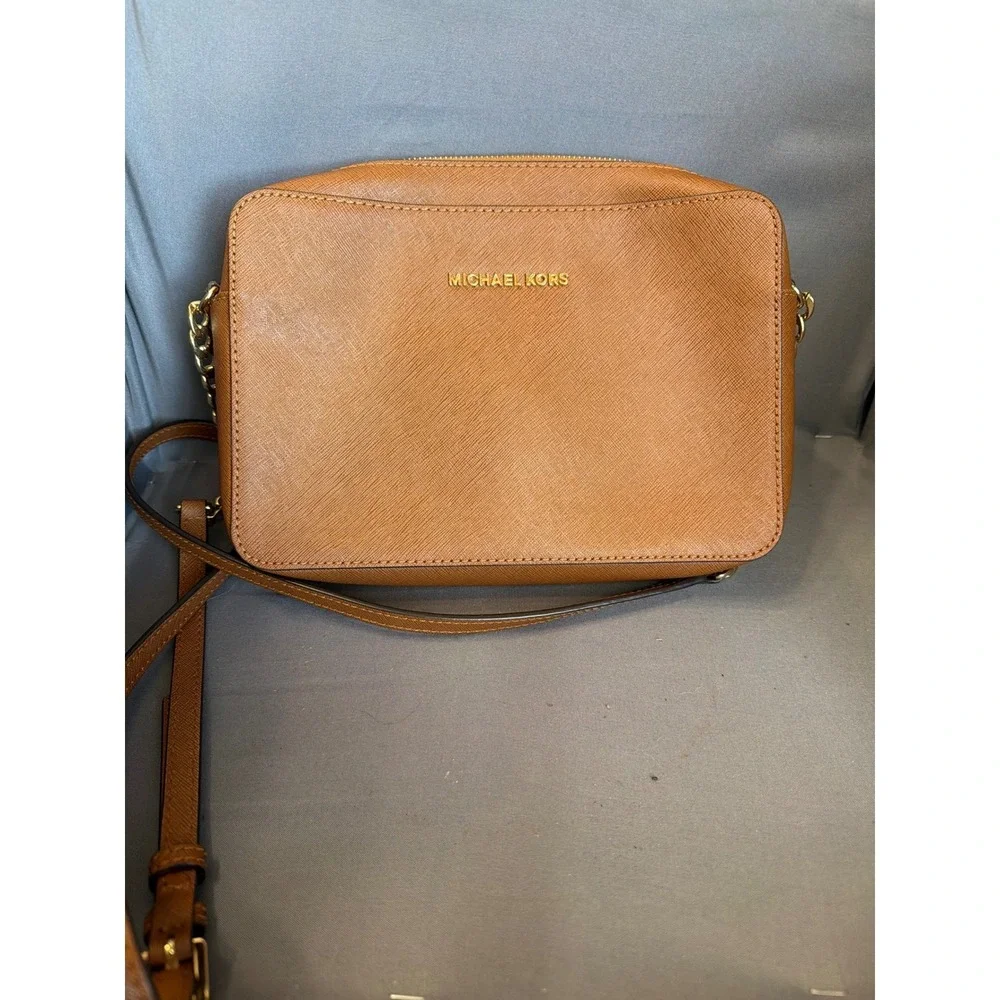 Michael Kors Jet Set East West Crossbody Bag Luggage Saffiano Leather Gold